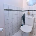 Convivial Avec Terrasse Abritée, 3 Chambres, Cuisine équipée, Espace Détente, Proche Autoroutes Et Pistes Cyclables. - Fr-1-744-6 Apartamento *