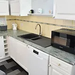 Convivial Avec Terrasse Abritée, 3 Chambres, Cuisine équipée, Espace Détente, Proche Autoroutes Et Pistes Cyclables. - Fr-1-744-6 *
