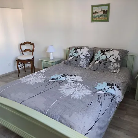 Gite Convivial Avec Terrasse Abritee, 3 Chambres, Cuisine Equipee, Espace Detente, Proche Autoroutes Et Pistes Cyclables. - Fr-1-744-6 Apartment