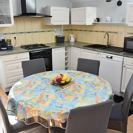 Gite Convivial Avec Terrasse Abritee, 3 Chambres, Cuisine Equipee, Espace Detente, Proche Autoroutes Et Pistes Cyclables. - Fr-1-744-6 *