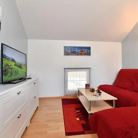 Apartment Gite Convivial Avec Terrasse Abritee, 3 Chambres, Cuisine Equipee, Espace Detente, Proche Autoroutes Et Pistes Cyclables. - Fr-1-744-6 *