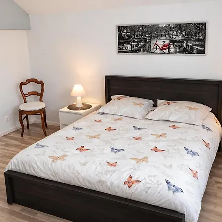 Convivial Avec Terrasse Abritee, 3 Chambres, Cuisine Equipee, Espace Detente, Proche Autoroutes Et Pistes Cyclables. *