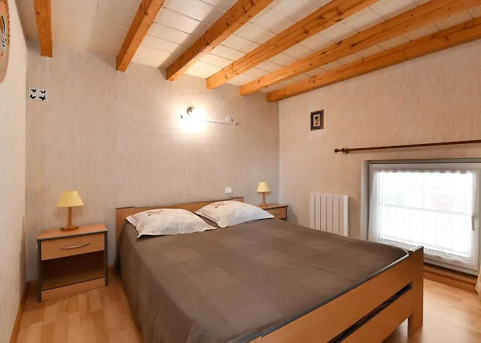 Convivial Avec Terrasse Abritée, 3 Chambres, Cuisine équipée, Espace Détente, Proche Autoroutes Et Pistes Cyclables. - Fr-1-744-6 Appartamento