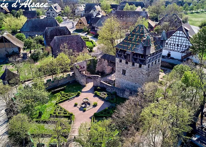 Convivial Avec Terrasse Abritée, 3 Chambres, Cuisine équipée, Espace Détente, Proche Autoroutes Et Pistes Cyclables. - Fr-1-744-6 Appartamento Baldersheim